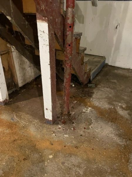 File:Pole.jpg